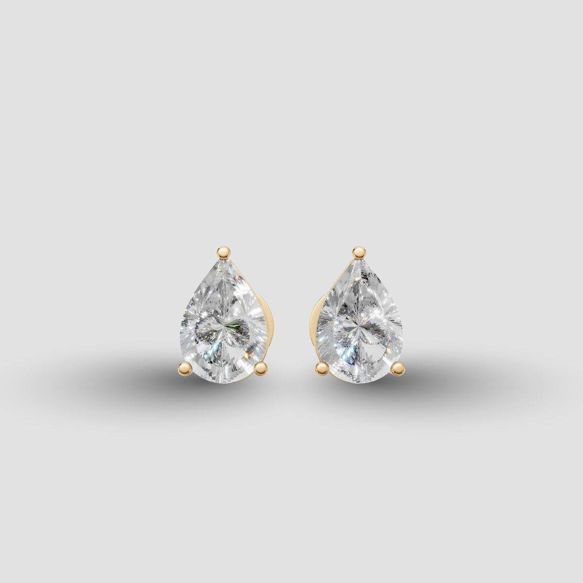 Anting Tusuk Hati Cermin Menari