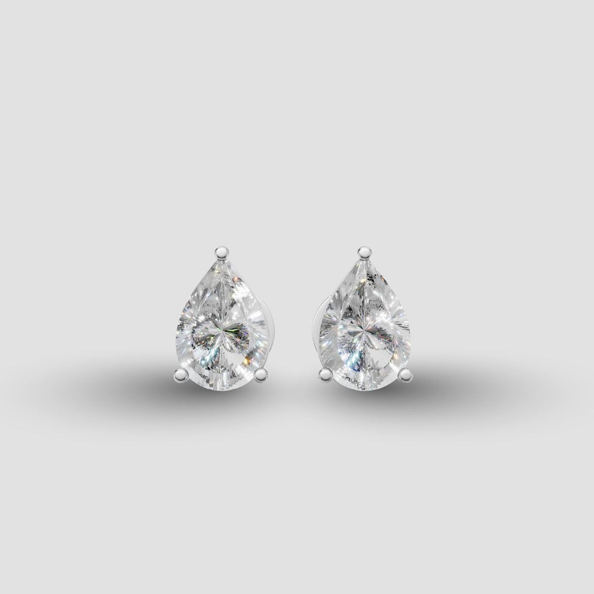 Anting Tusuk Hati Cermin Menari