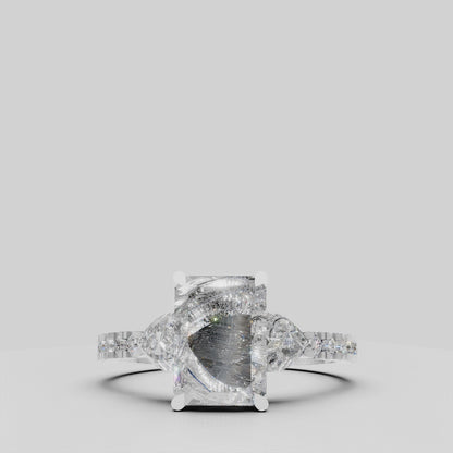 The Emerald Aurelia Ring