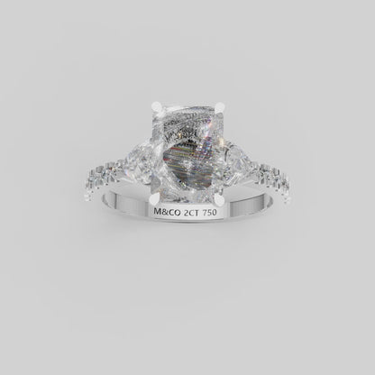 The Emerald Aurelia Ring