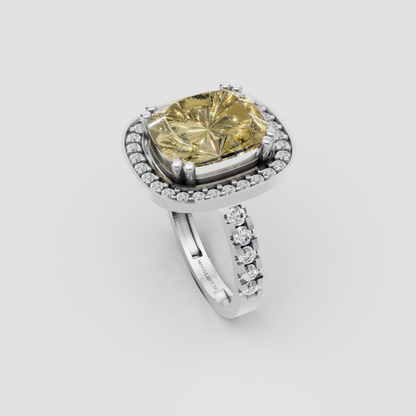 The Aurelia Halo Ring