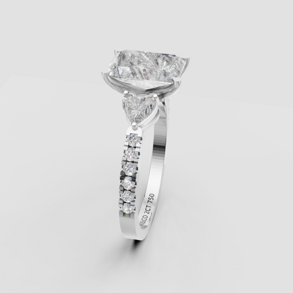 The Emerald Aurelia Ring