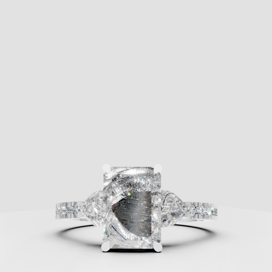 The Emerald Aurelia Ring
